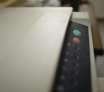 Jak wyczyścić toner w drukarce laserowej? Jak wyczyścić toner w drukarce laserowej?